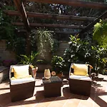 Veio Bed & Breakfast 4*